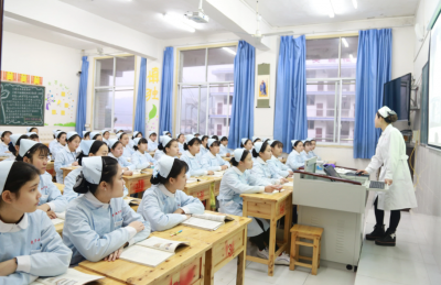赣州哪个职校有护理专业，2023赣州最好护理学校